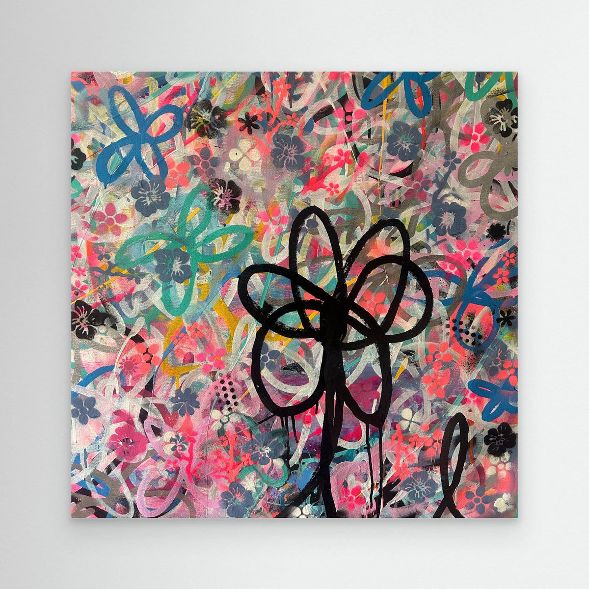 BLACK DAISY PRINT ON CANVAS  